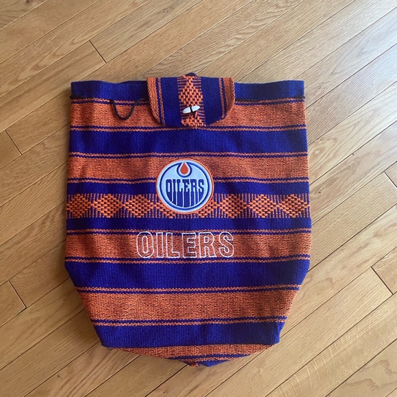 Oilers backpack - Picture 2 of 5